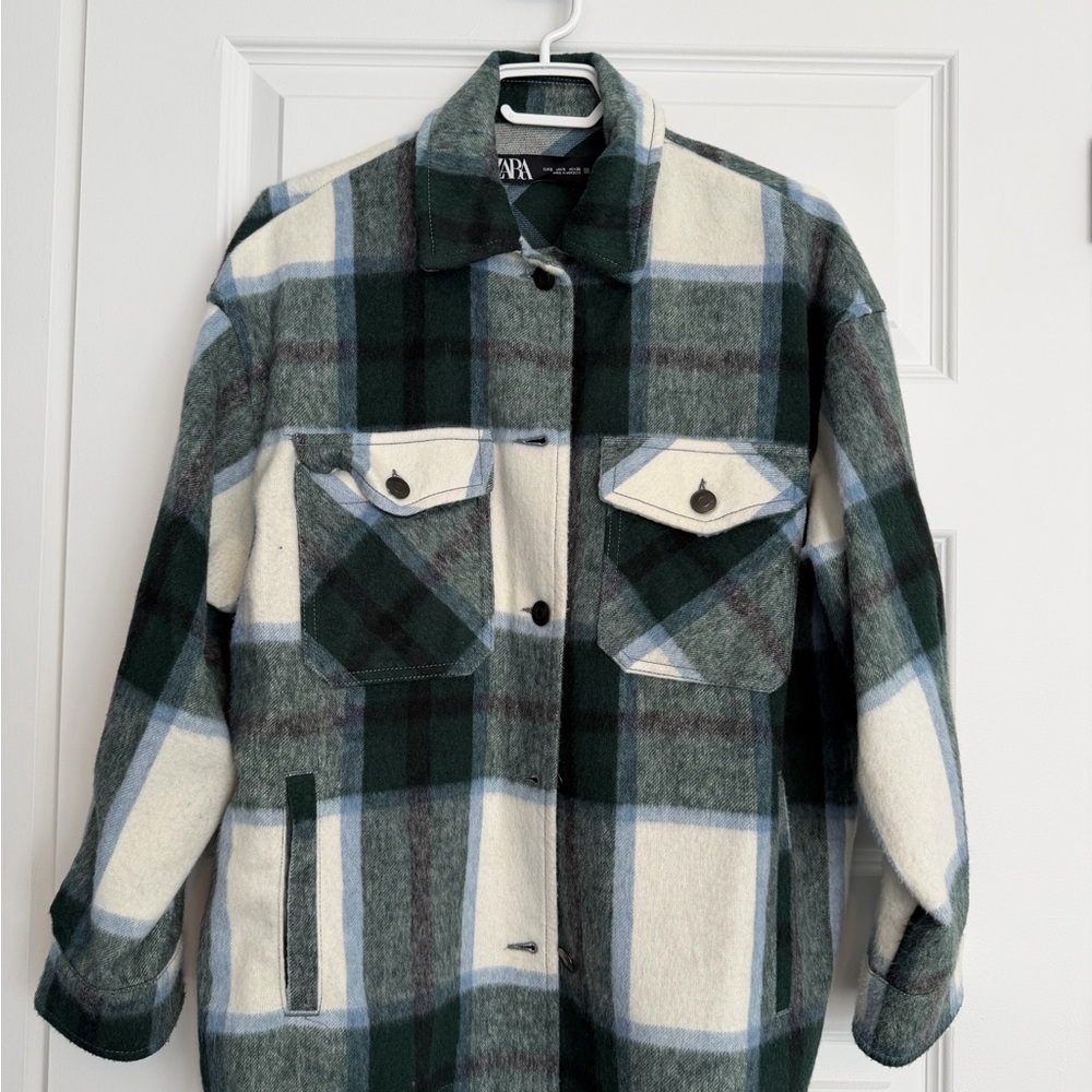 Zara Green & Cream Plaid Shacket with Blue Accents size small
